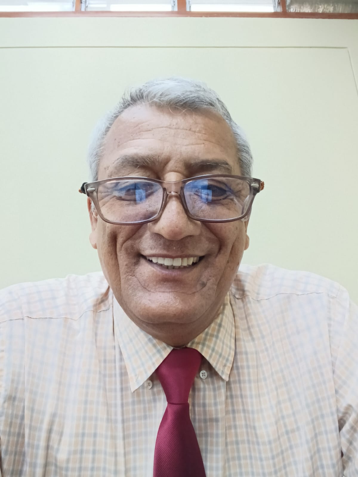 Foto de YMBER PEÑA ROBALINO