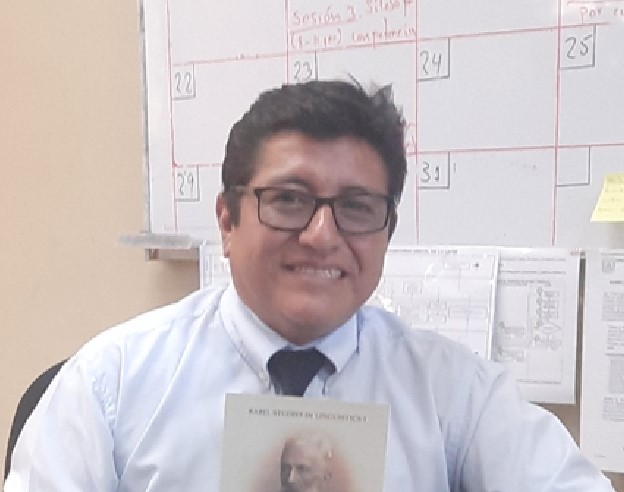 Foto de Dr. Carlos Alberto Flores